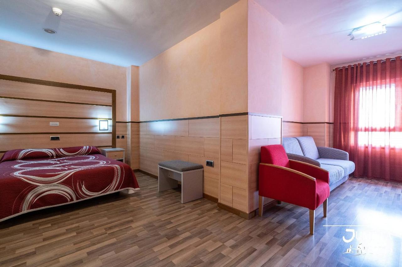 Hotel Pio XII Jumilla Kültér fotó