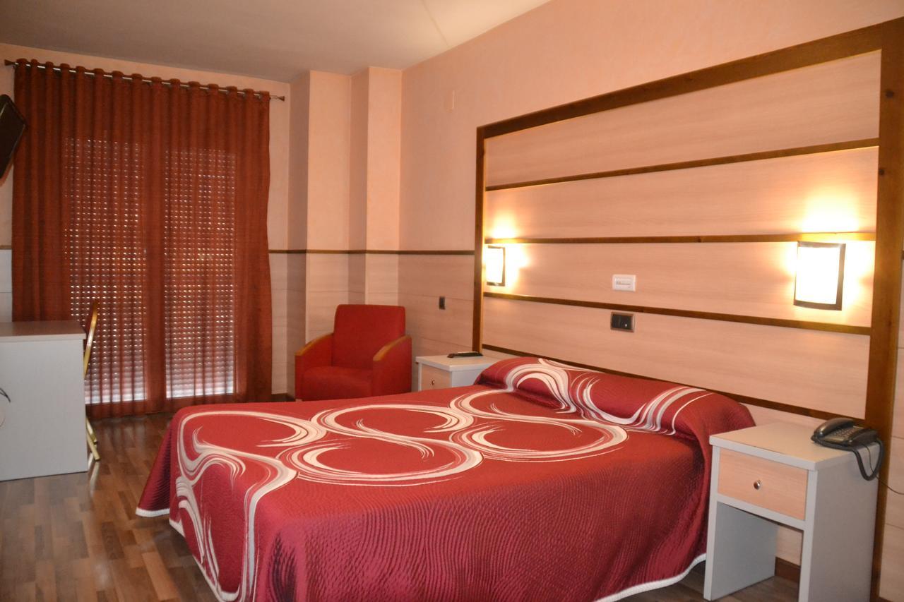 Hotel Pio XII Jumilla Kültér fotó